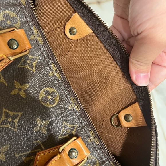 Vintage Louis Vuitton Speedy 30 with Dust Bag - Picture 9 of 10